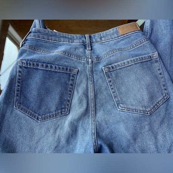 Hollister high rise Jeans. Patchwork. Size 26 with 27 in inseam - Picture 3 of 16